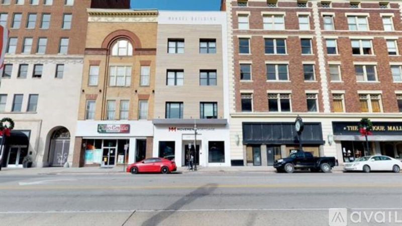 Huntington Apartment: 918 4th Ave