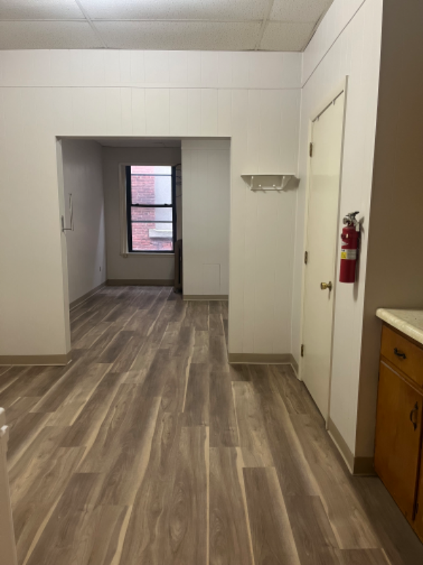 Barre Apartment: 185 N Main St