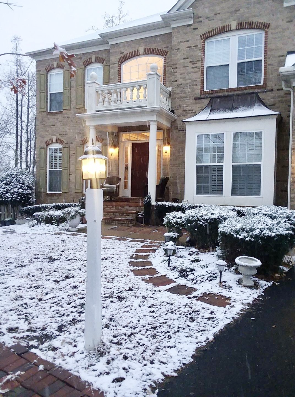 Woodbridge House: 16521 Louisville Pl