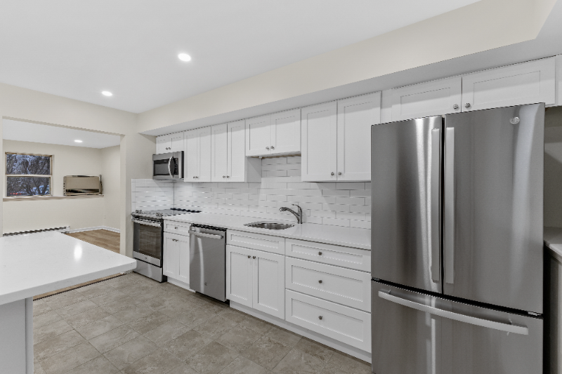 East Greenbush Apartment: 4 Horizon View Drive