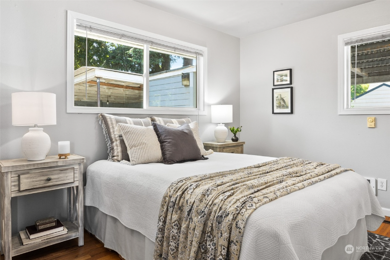 Tacoma House: 502 120th St S