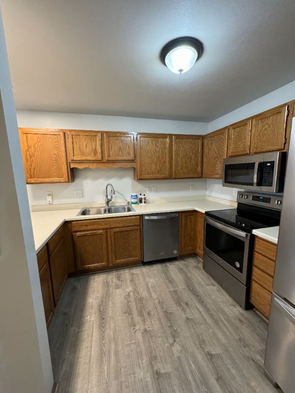 West Bend Condo: 815 Rockingham Ct