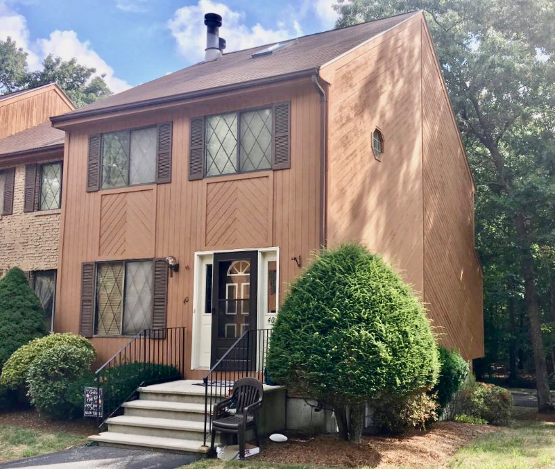 Merrimack Townhome: 40 Winrow Drive
