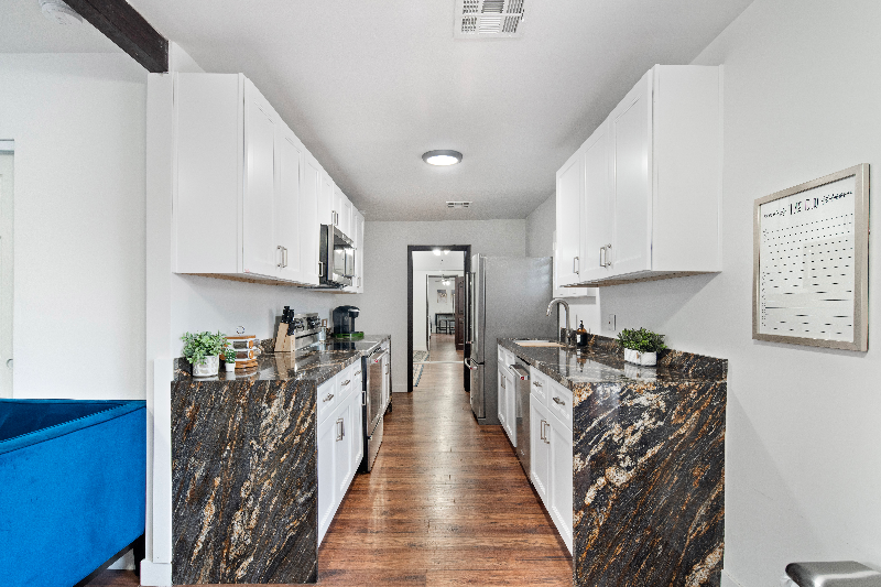 Phoenix Single Room: 3221 N 13th street