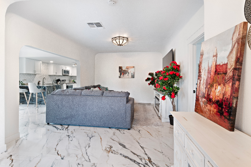 Phoenix Single Room: 3221 N 13th street