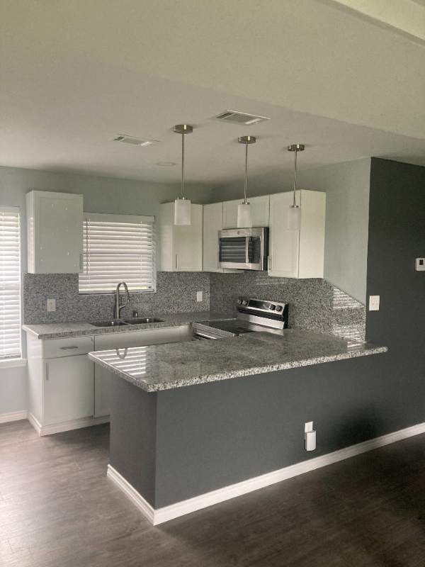 Edinburg Apartment: 1805 Norma Ln