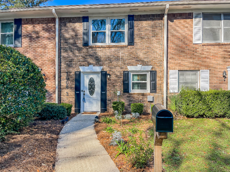 Tallahassee Townhome: 1008 Holland Dr.