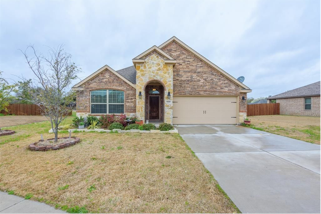 Denton Single Room: 3105 Armstrong Street