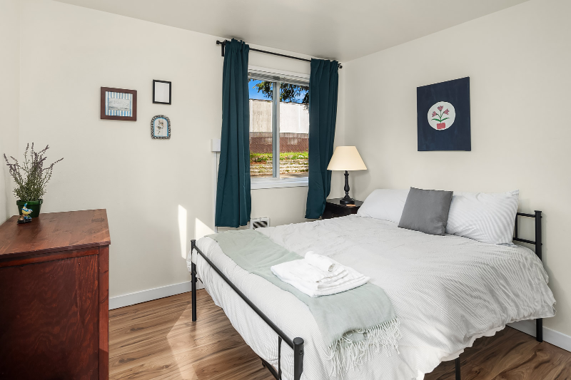 TUKWILA House: 14813 46TH AVE S