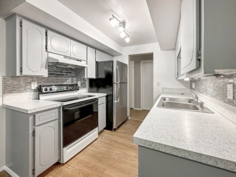 Vancouvere Condo: 405 NE 85th St