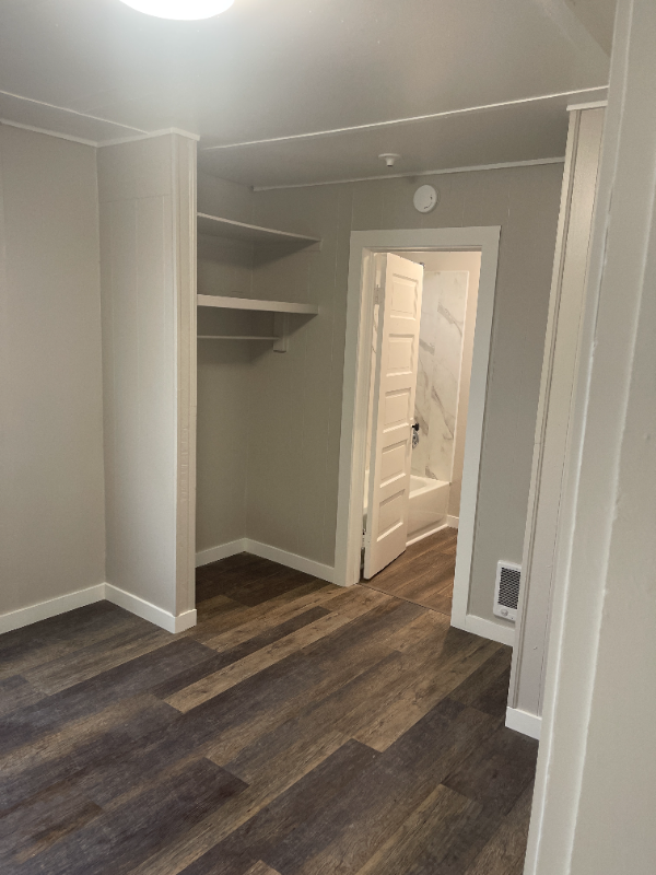 Lakeview Other: 1139 S G St