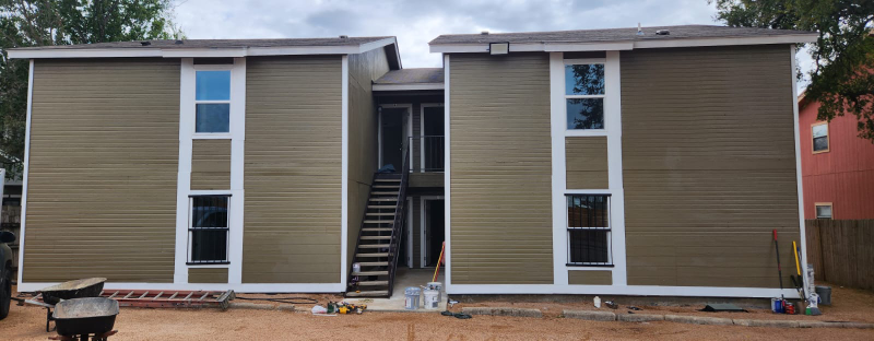 Austin Multiplex: 8401 Garcreek Cir