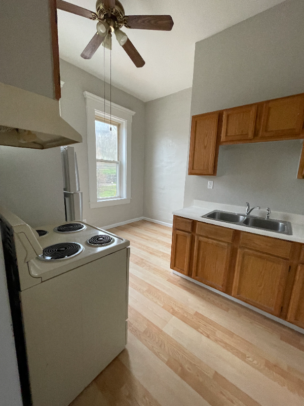 Covington Apartment: 802 Montague Rd.