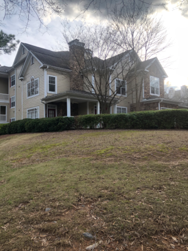 Milton House: 518 Sandringham Dr