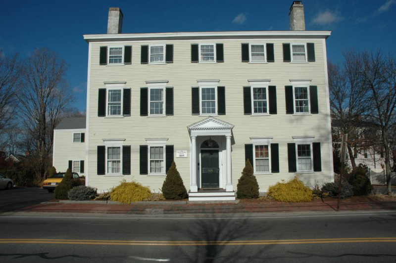 Newburyport Multiplex: 148 Hight St
