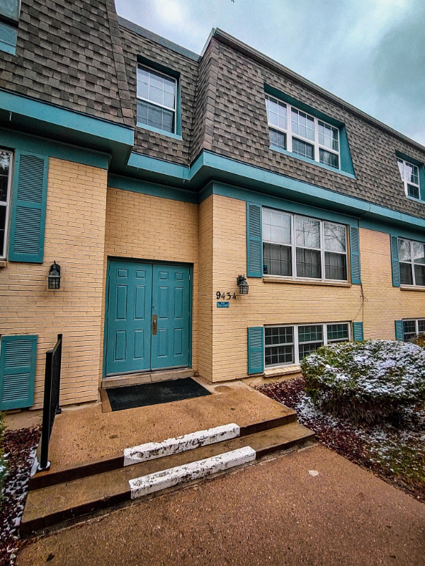 Denver Condo: 9434 E Girard Ave