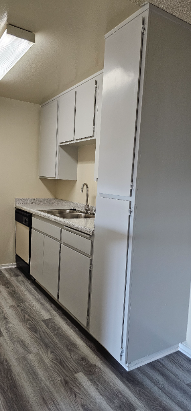 Whittier Apartment: 10640 Colima Rd