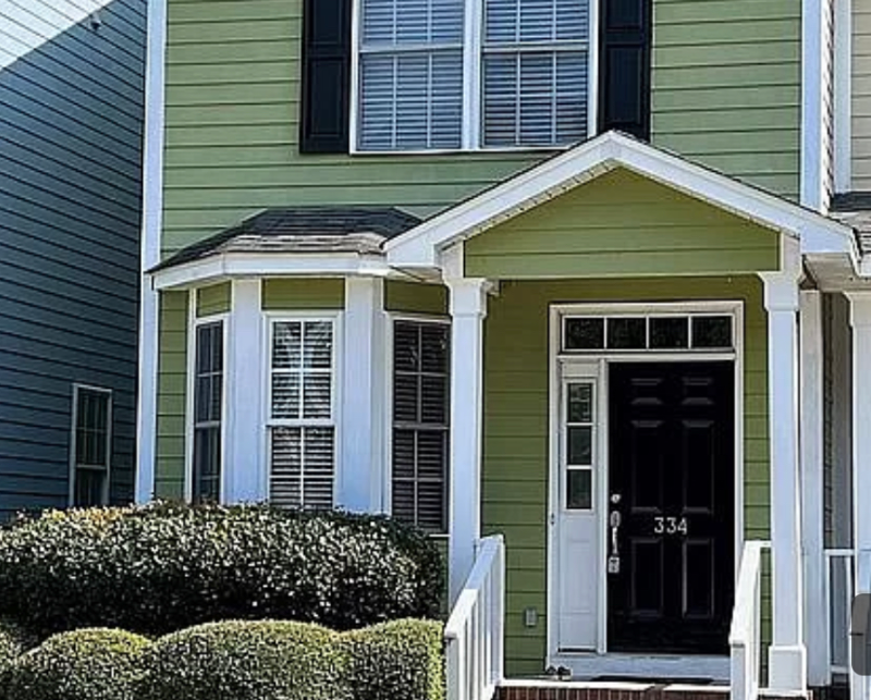 Columbia Townhome: 334 Byron Road