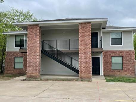Stephenville Multiplex: 852 W Vanderbilt St