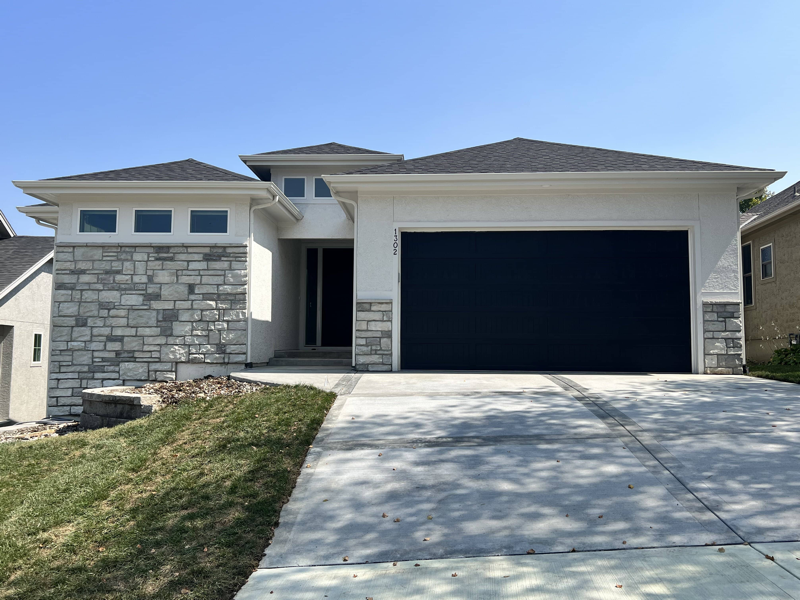 Lees Summit House: 1302 SW Heartwood Dr.