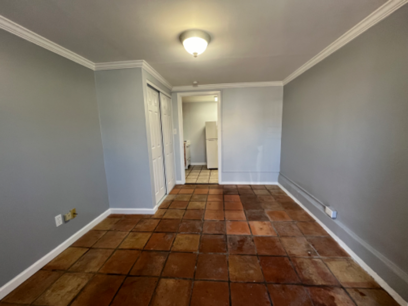 Oakland Apartment: 3815 Webster St