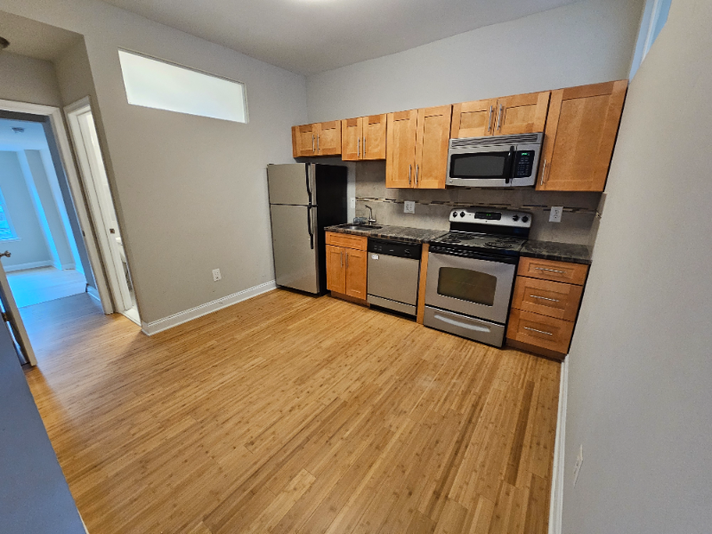 Philadelphia Apartment: 3832 Baring St