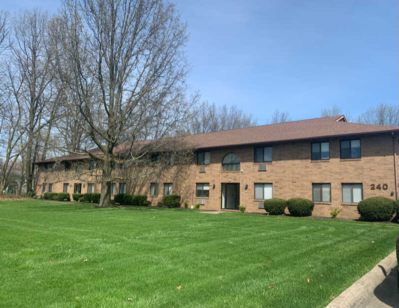 Wadsworth Apartment: 240 Great Oaks Trail