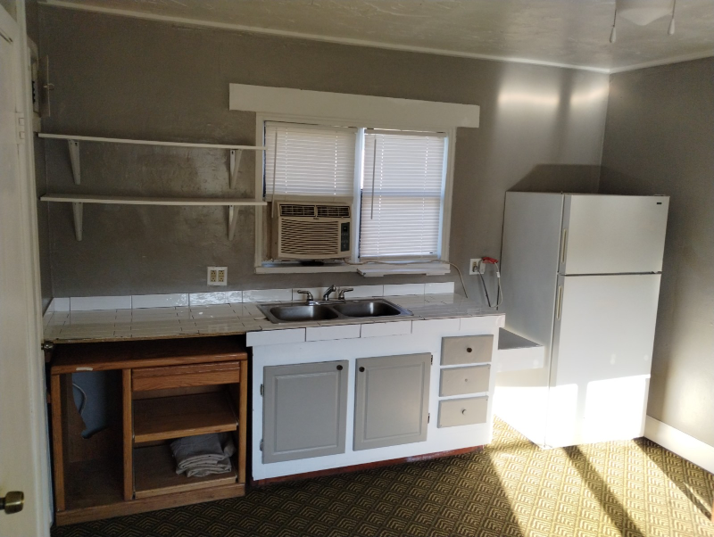 Lake City Other: 169 SE Camelot Loop
