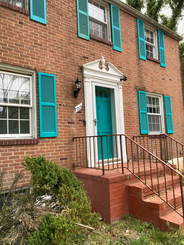 pikesville House: 727 howard rd