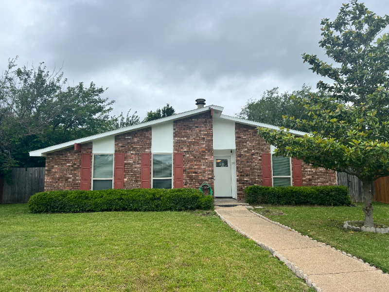 Garland House: 1405 Meandering Way
