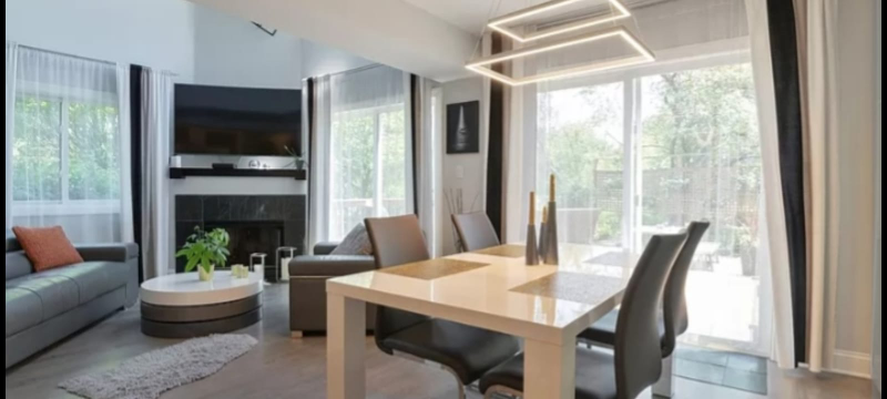 Deerfield Townhome: 1430 Waukegan Rd