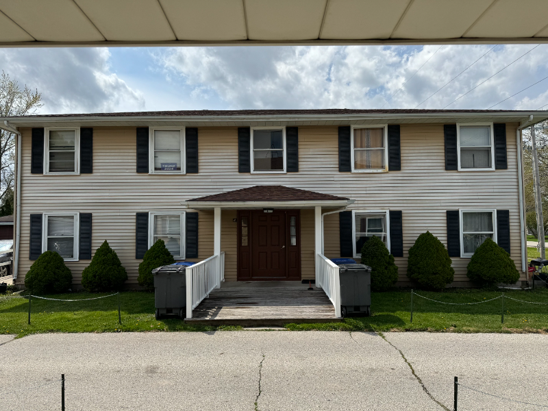 Sheboygan Apartment: 3311 Main Ave