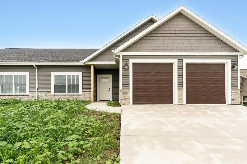 Brownsville Multiplex: 940 Kings Drive