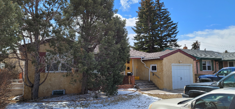 Laramie House: 1924 Grand Ave