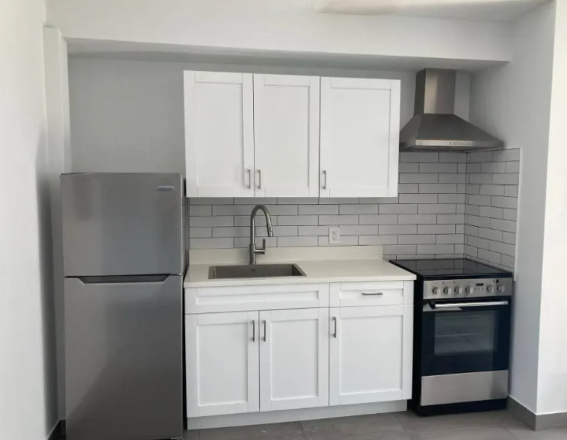 West Palm Beach Apartment: 3201 Broadway