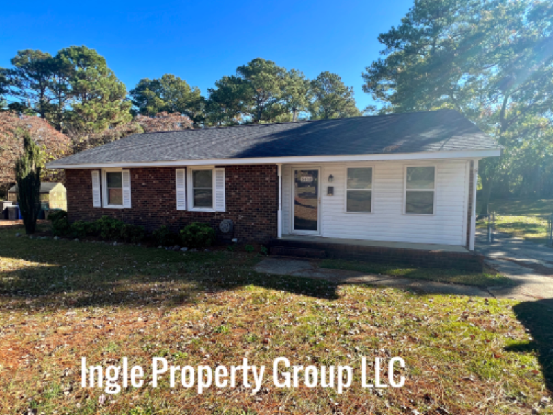 Fayetteville House: 5418 Hampton Rd