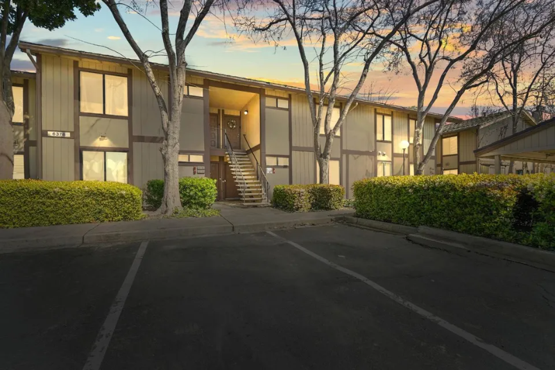 Newark Condo: 6378 Joaquin Murieta Ave