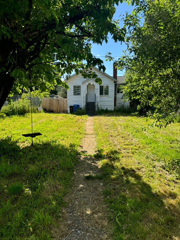 Seattle House: 5429 Delridge Way SW