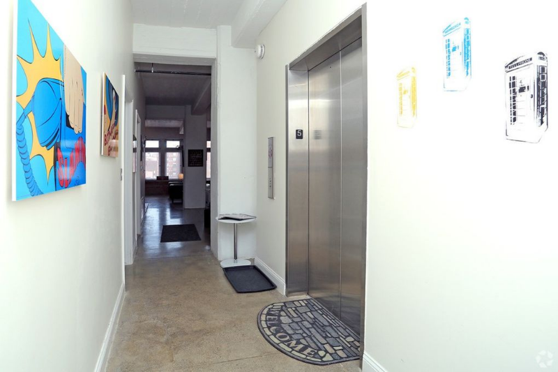 Detroit Apartment: 1323 Broadway