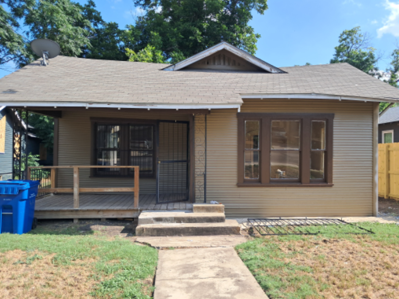 San Antonio House: 414 Gulf