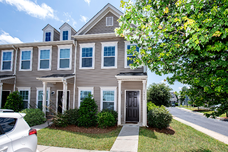 Charlotte Townhome: 13406 Calloway Glen Drive