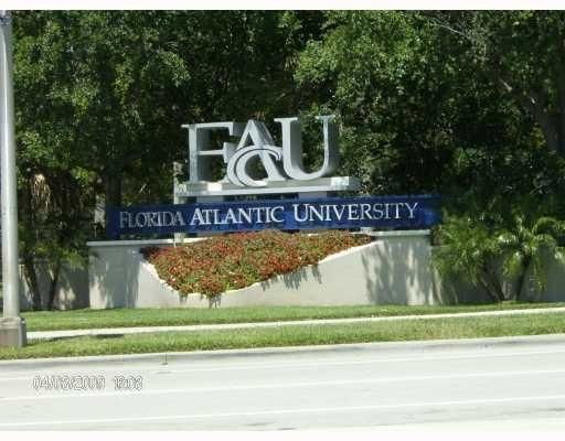 Deerfield Beach Condo: 123 Deer Creek Blvd