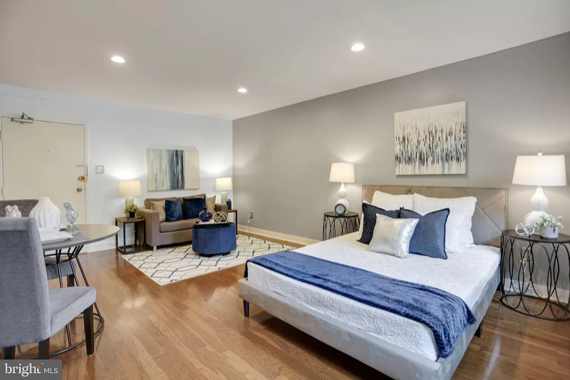 Washington House: 2710 Macomb St NW