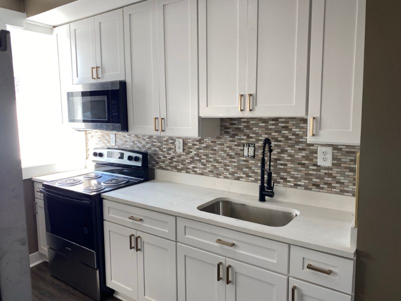 Baltimore Single Room: 100 N Hilton st