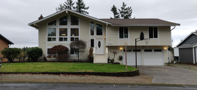 University Place Single Room: 5021 59th Ave Ct W