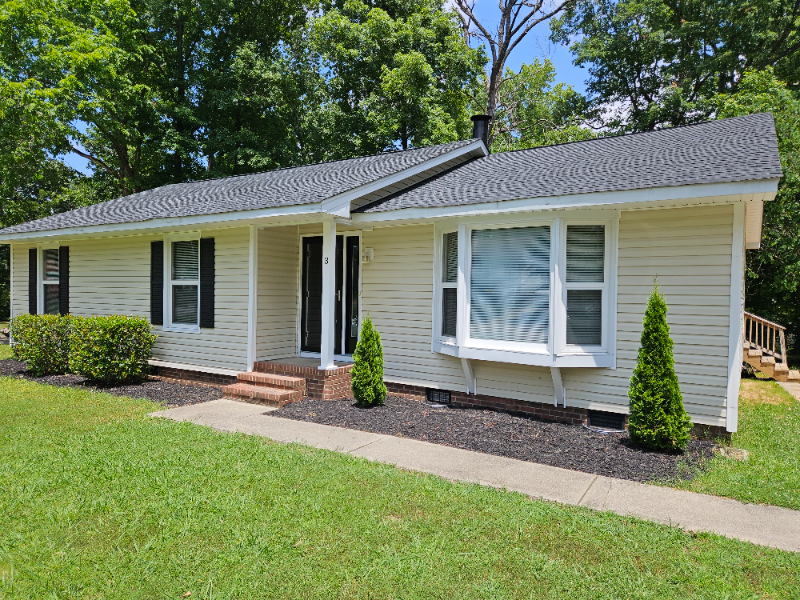 Durham House: 3 Chanter Ct
