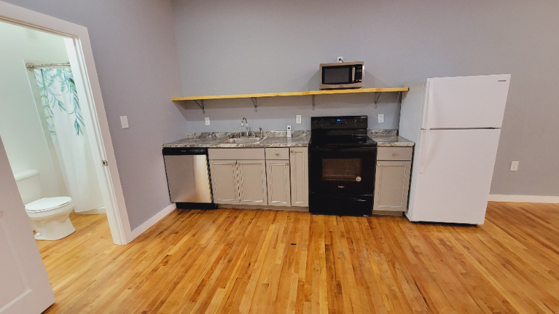 Lynchburg Apartment: 722 Commerce Street