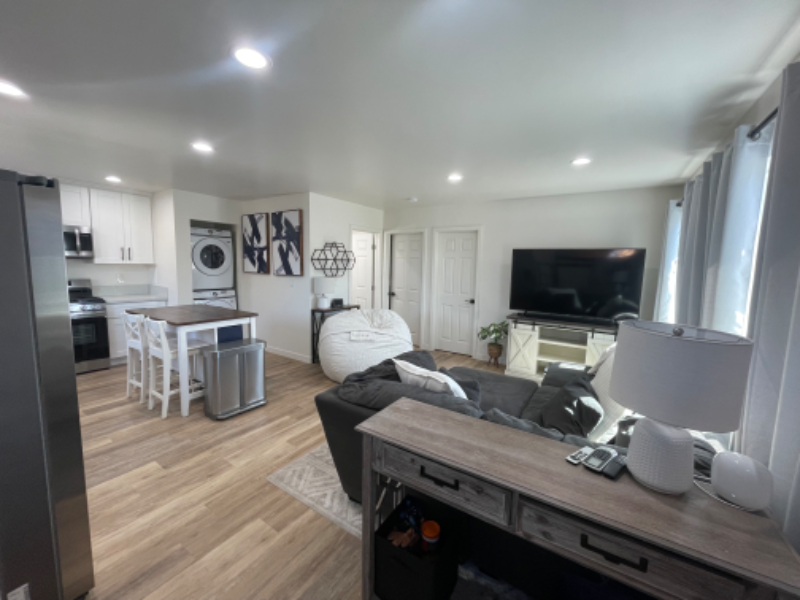 San Diego House: 5034 54th street