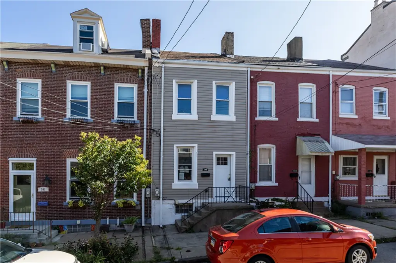 Pittsburgh House: 363 44th St