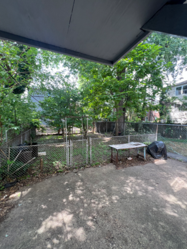 Newark Multiplex: 187 Seymour Ave